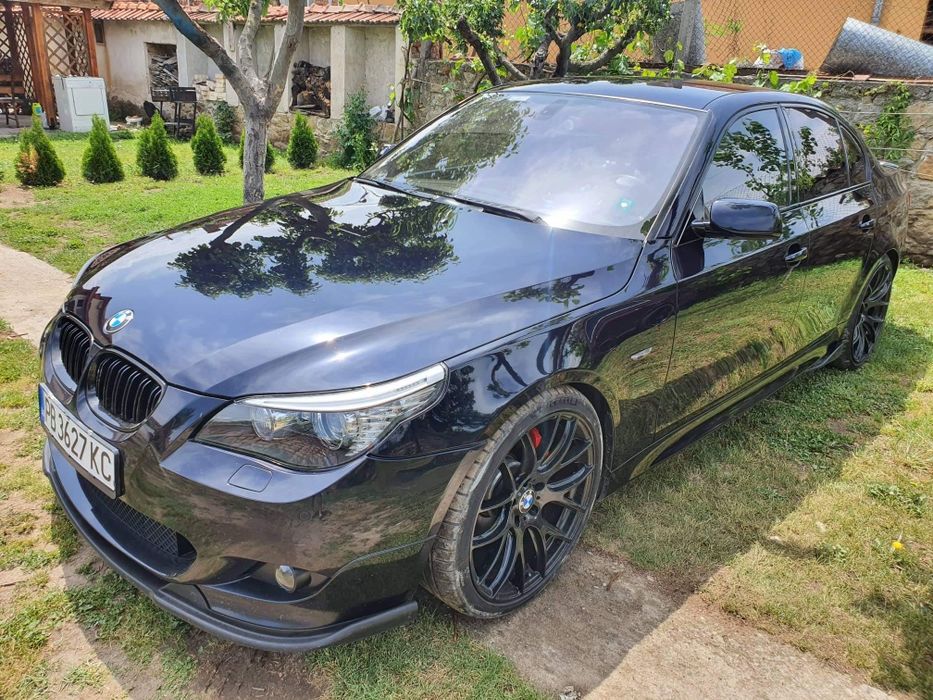 Продавам БМВ 550и Е60