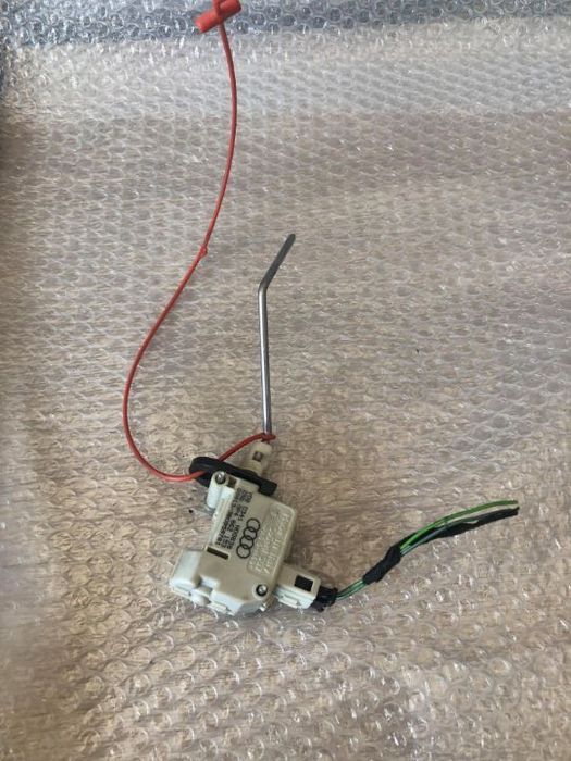 motoras usa rezervor audi a3 8p