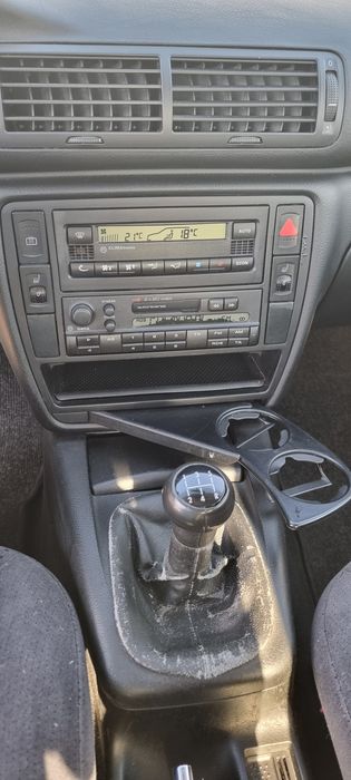 Volkswagen Passat b 5 1,9 Tdi 90 cp unic proprietar în România