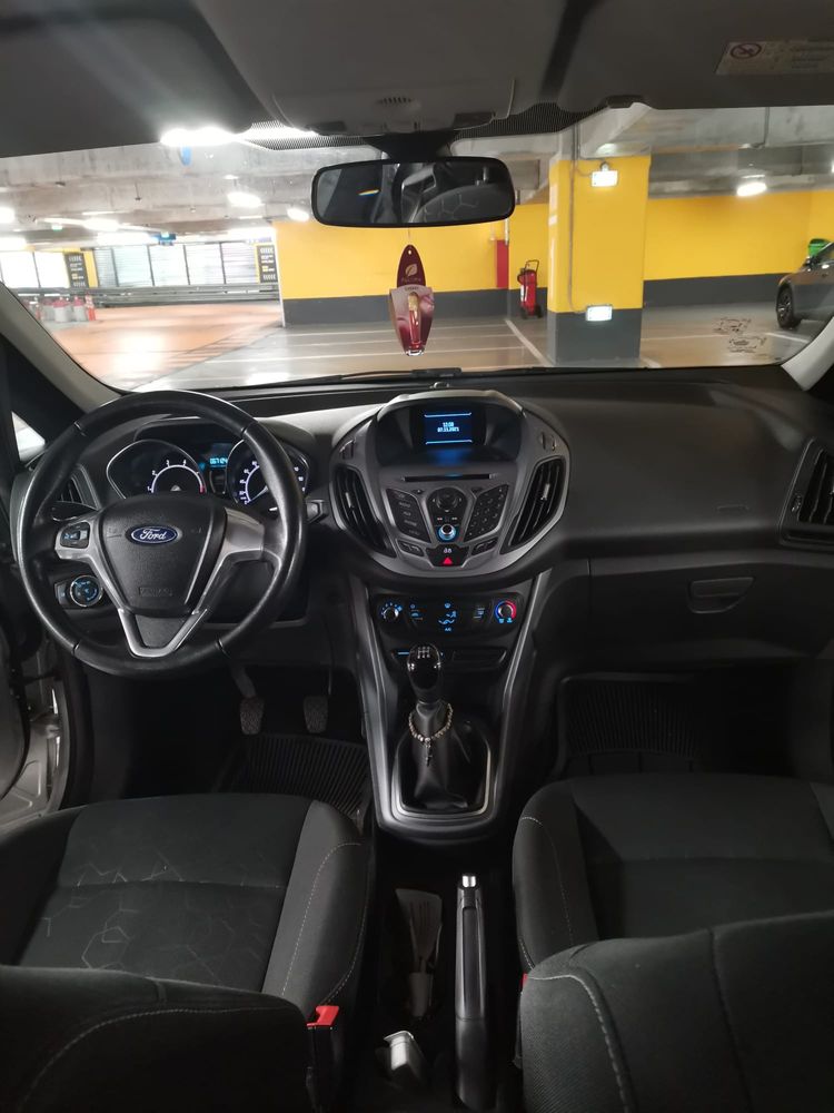 Vand Ford B-Max 2012