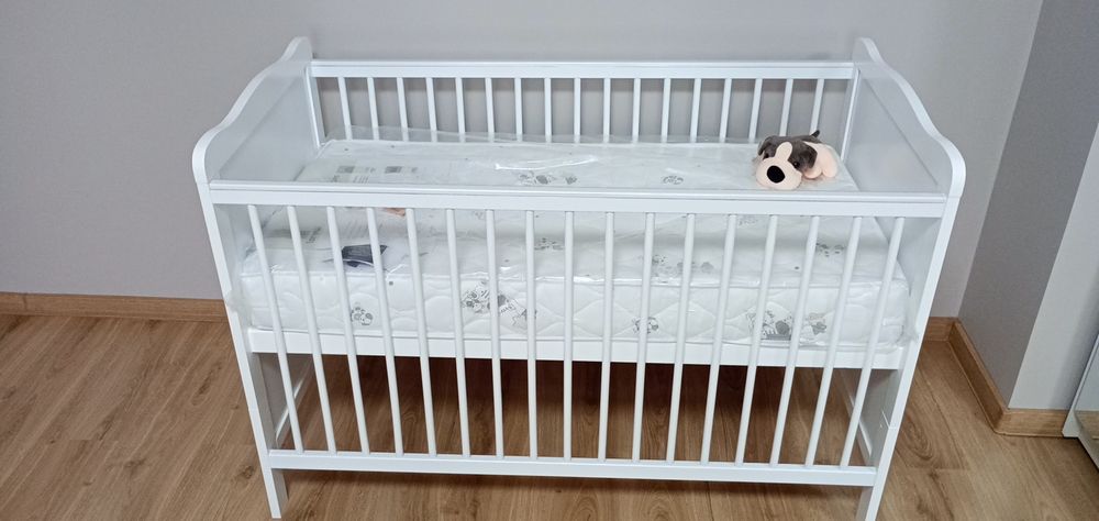 НОВО Бебешка кошара Cangoroo Albero/подарък НОВ матрак Lorelli