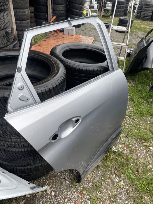 Задна дясна врата Peugeot 3008 2016-