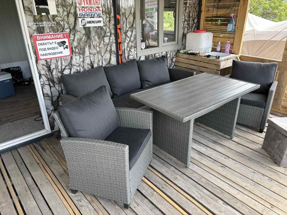 Контейнер за живеене или за офис с навес  21кв.м