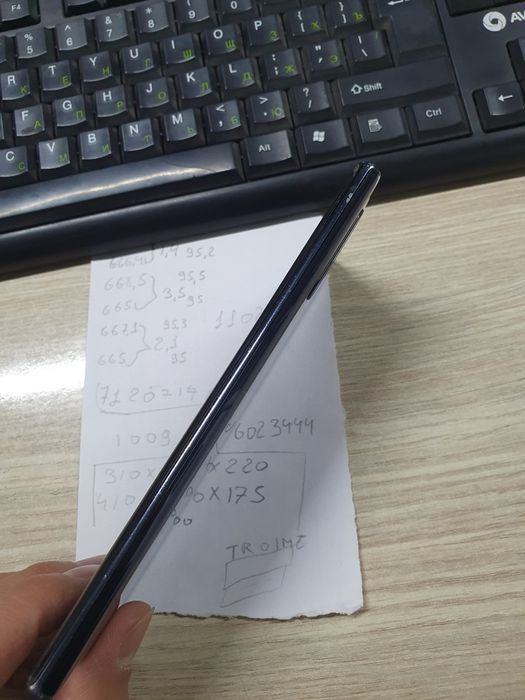 Samsung Note 10+ 12/256Gb продам