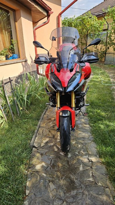 Vand BMW F 900 XR. An fabricație 2020. 34000km. Preț 7950 €.