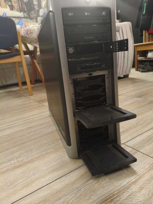 Корпус Full-Tower ZALMAN 52x52x22/GS 1000