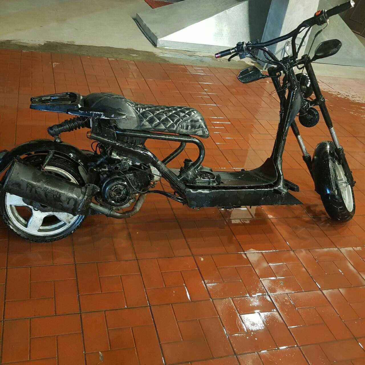 Skutr benzinlik 100km ga 2 ta benzin rasxodi bor
