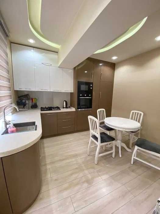 Сдаётся 2ком квартира Мирабадский р-н Цум