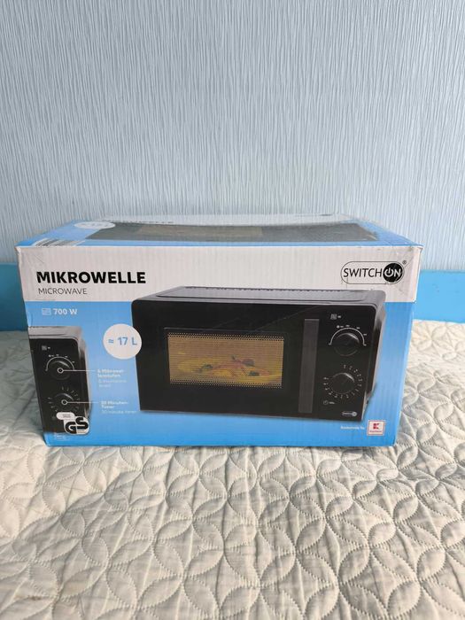 Микровълнова фурна SWITCH ON MW-H0201 700W
