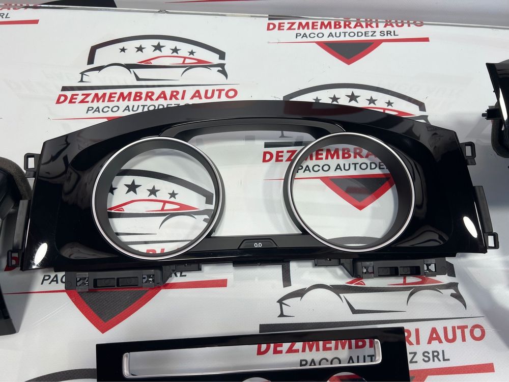 Set/Kit Trimuri/Grila Ventatie Bord Negru Lucios Vw Golf 7
