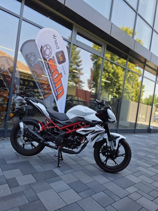Motocicleta Benelli BN125 categorie A1  TBI Bank Moto Bike Shop