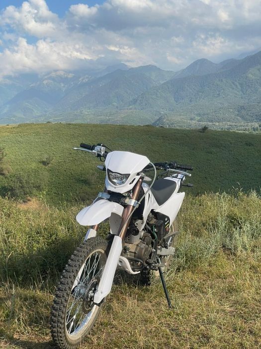 Продам эндуро 06 в идеальном состоянии новый Находится в Талгаре