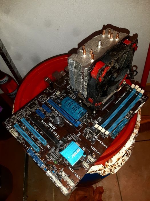 Placa de baza ASUS M5A97 LE R2.0