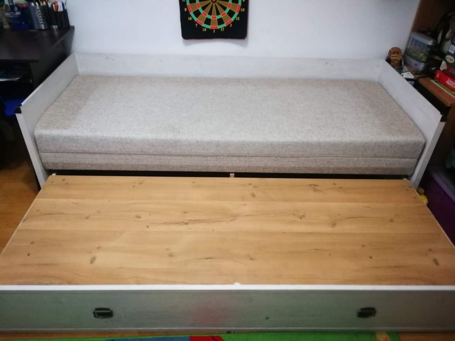 Canapea extensibila noua