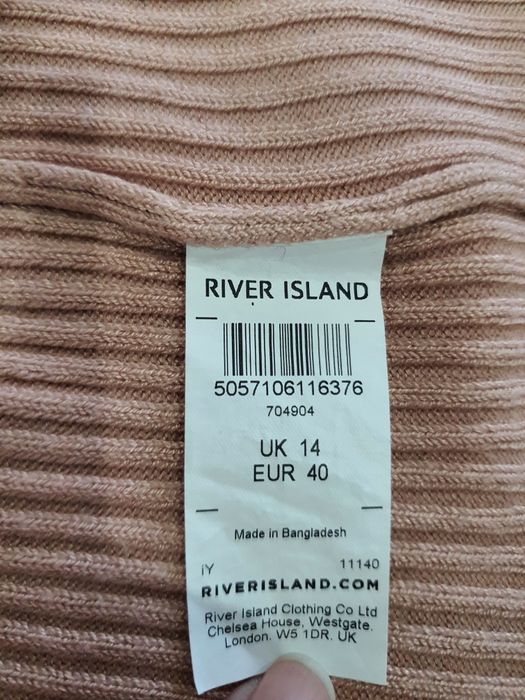 Rochie River Island