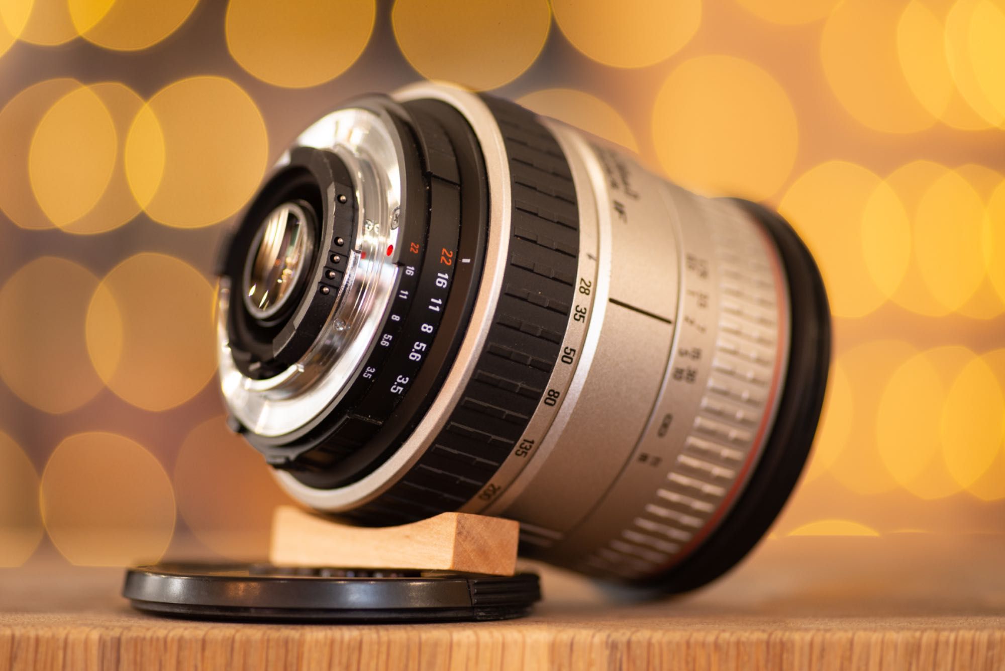 Sigma AF 28-200mm f/3.5-5.6 DL обектив Никон