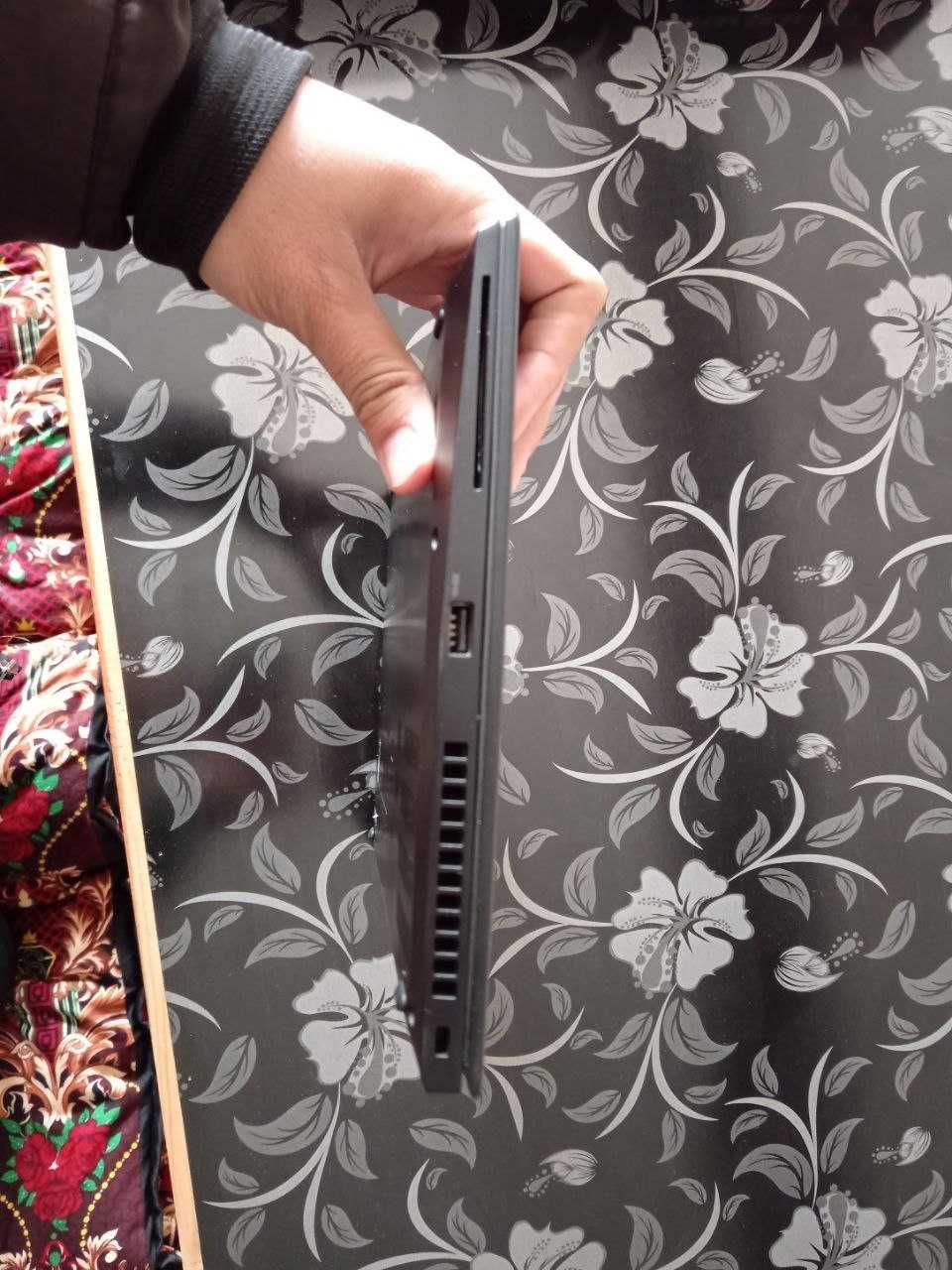 Noutbuk, Lenovo, FaceID, Barmoq izi,  Sensor ekran,I5-8