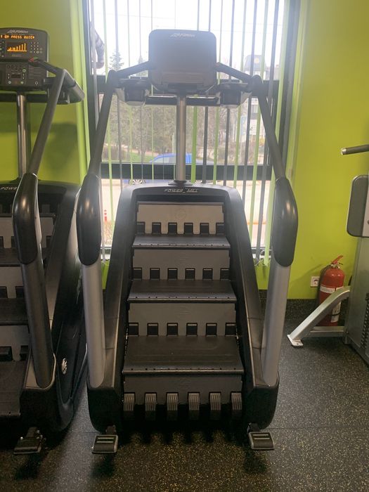 Life fitness powermill стълби