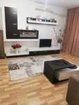 Apartament cu 4 camere de închiriat!