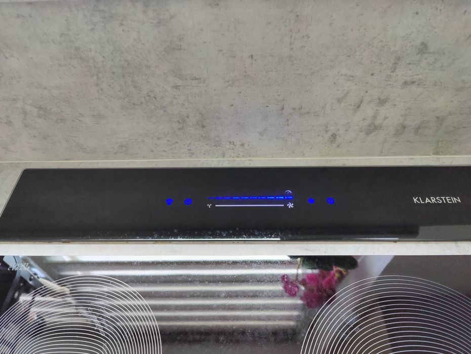 Hota incorporabila in blat- Sistem de ridicrae/retractare defect