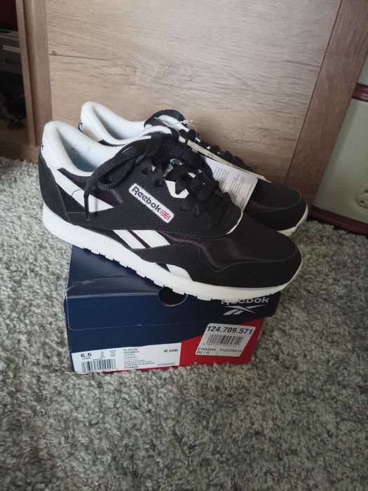 Оригинални маратонки Reebok