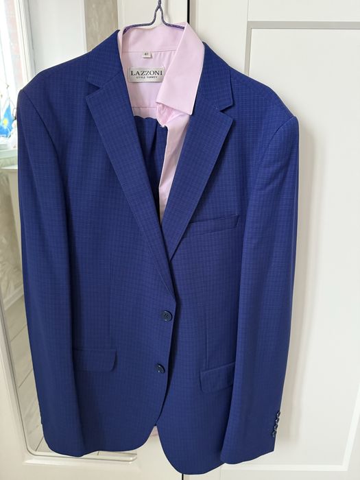 Продам мужской костюм в идеальном состоянии