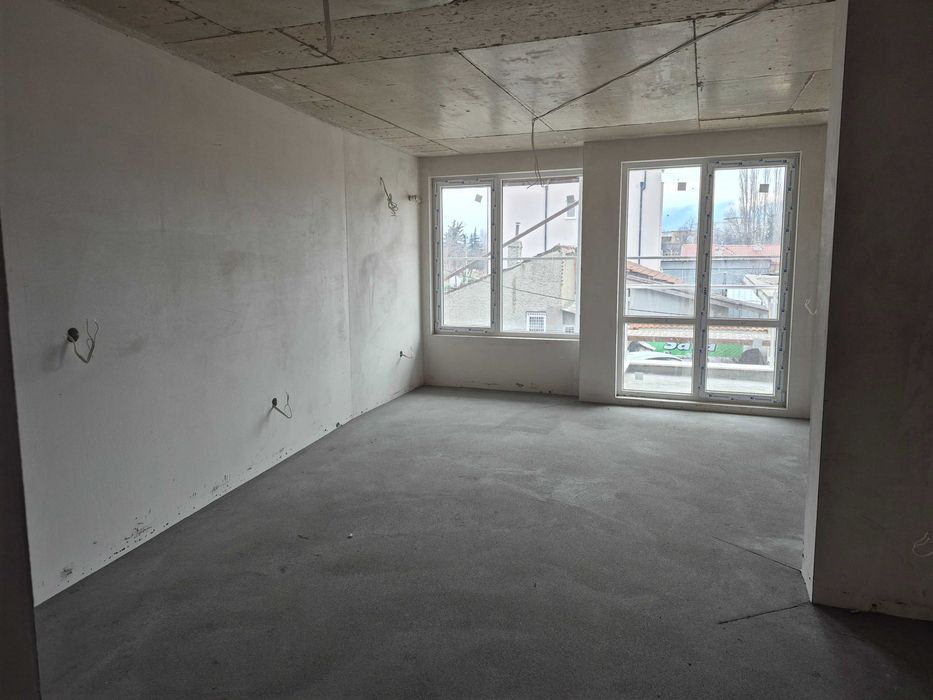 Продава се Тристаен апартамент в София, Надежда 2 - 92 кв.м за 1624 €/кв.м - Снимка #4