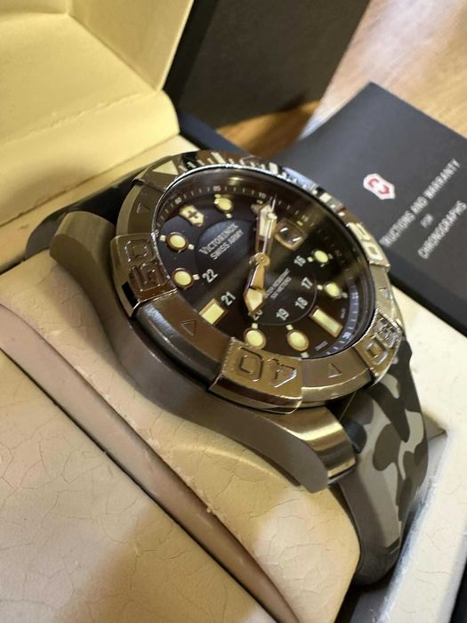 Продажба употребяван часовник VICTORINOX