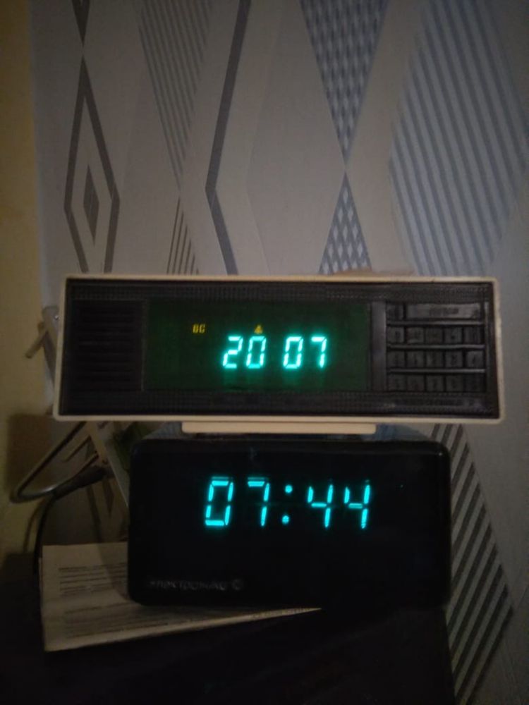 Часы электронные. Электроника 7, электроника 13