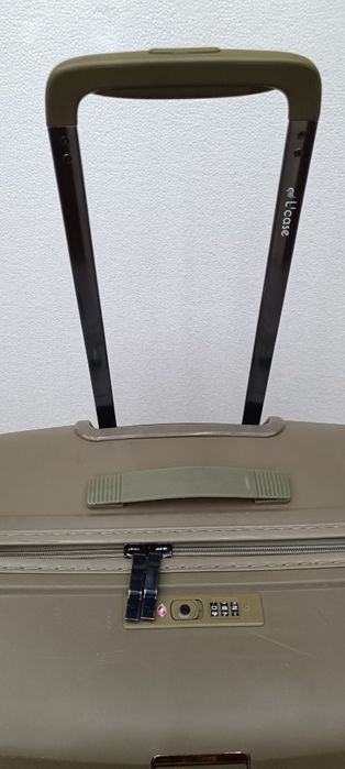 Продам или обменяю на средний чемодан