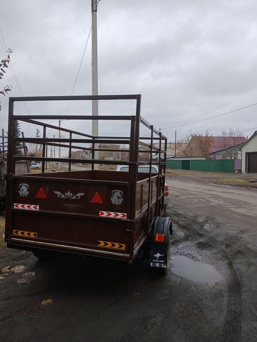 Продам прицеп коневозка