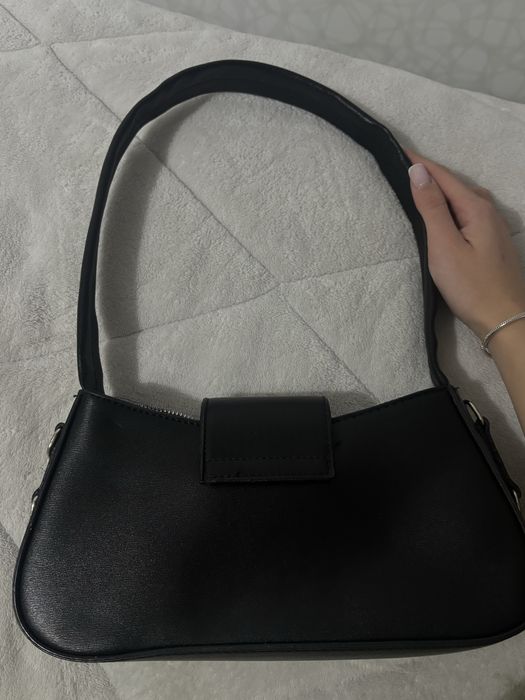 Чантичка Miu miu