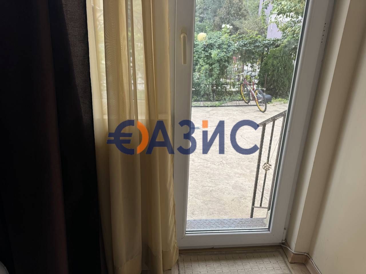 Продава се Едностаен апартамент в к.к. Слънчев бряг - 39 кв.м за 1000 €/кв.м - Снимка #10