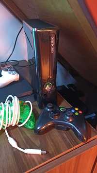 Consola Microsoft Xbox 360 S Slim 250 gb 2 manete 5 jocuri GTA 5 Fifa