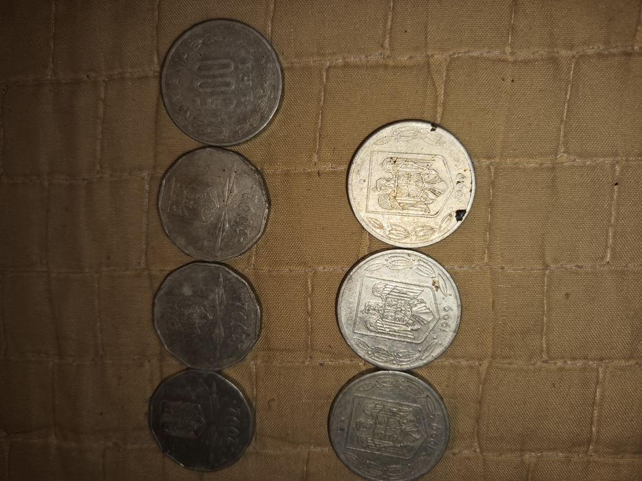 Vând monede de aluminiu