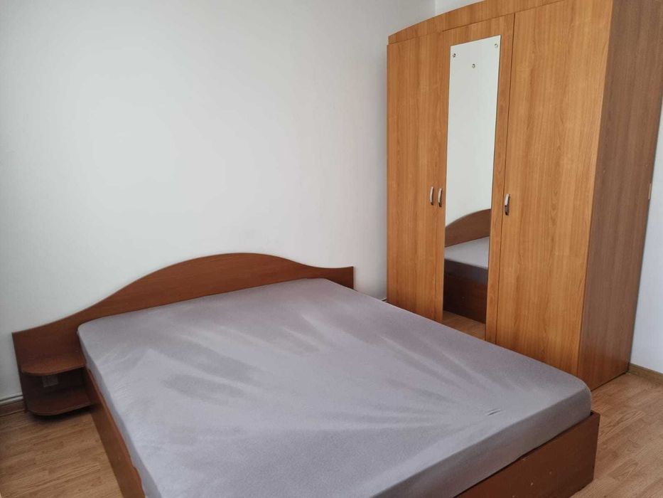 Se închiriază apartament 2 camere – Trivale