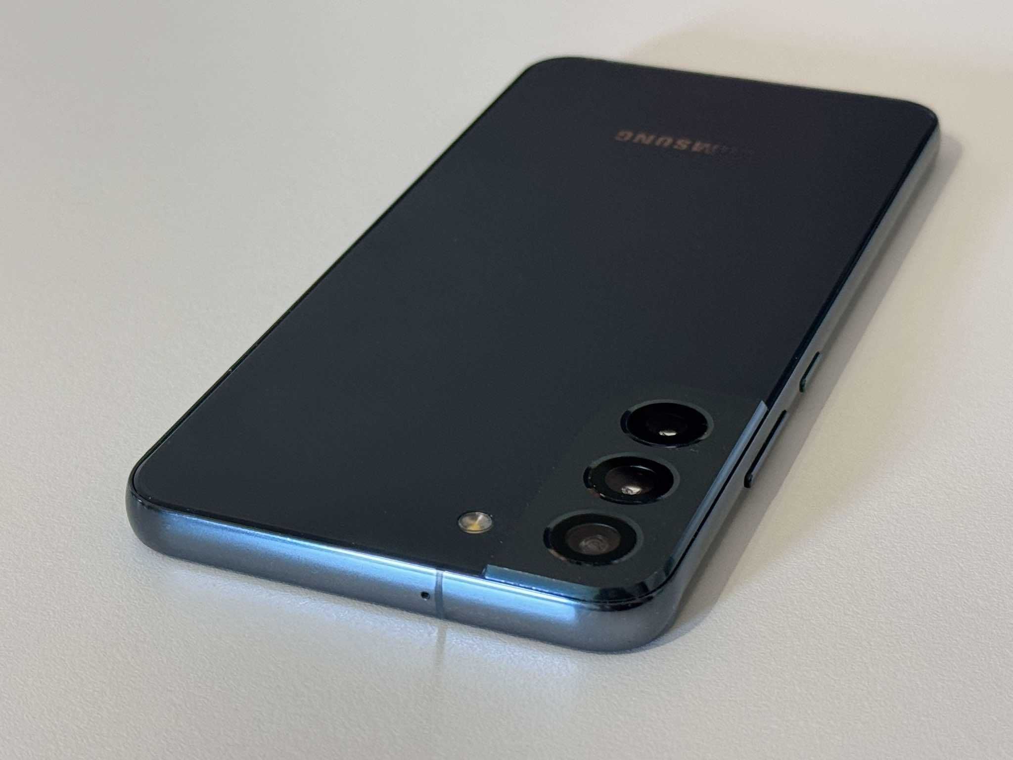 Като НОВ! Galaxy S22 Plus Green (Зелен) + Кейс!