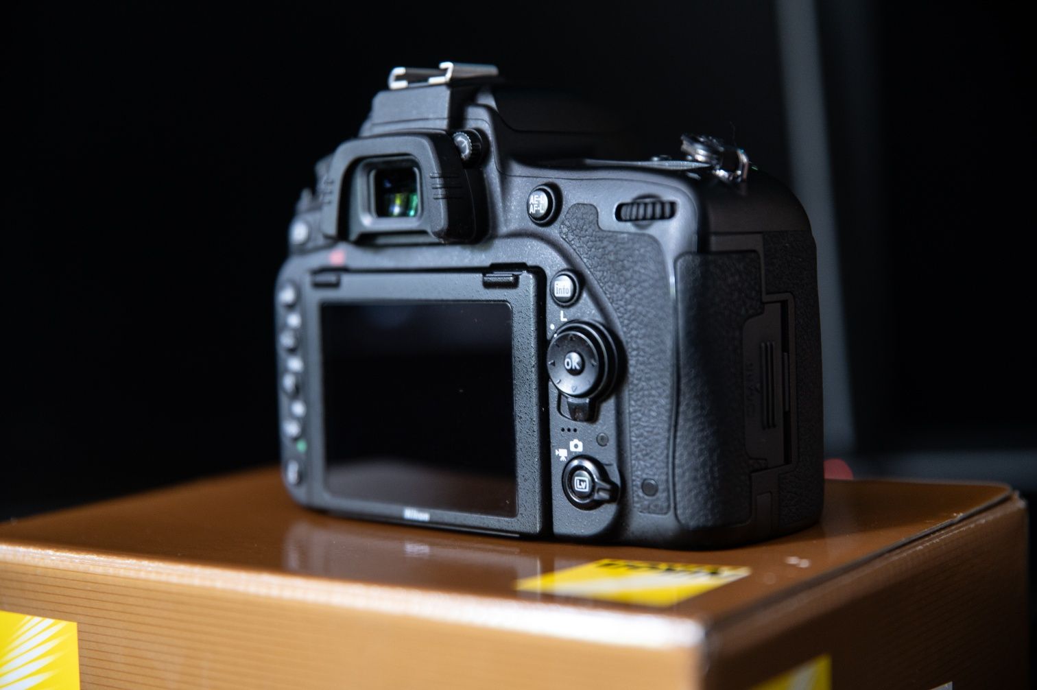 Nikon D750 пълен комплект