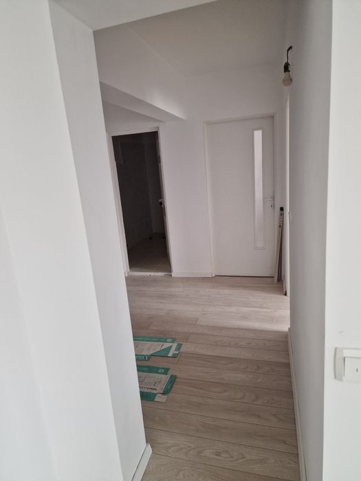 Vând apartament Baciu