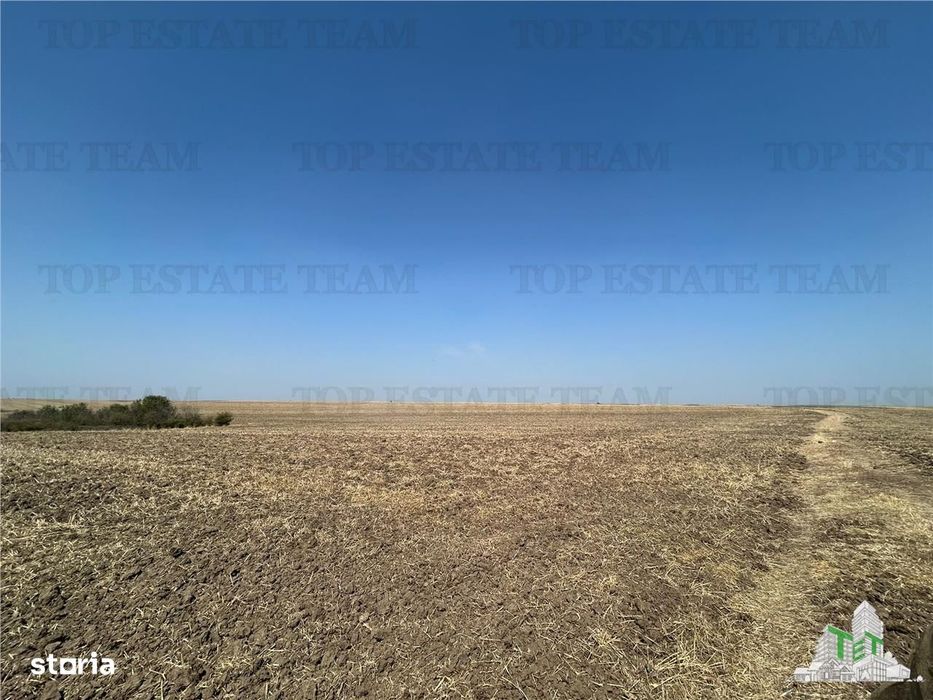 Teren extravilan, arabil, de 4200mp,in imediata apropiere de Craiova,