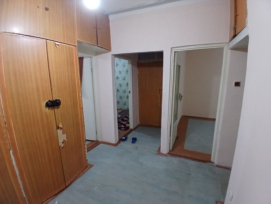 3 xonali 3 etaj. 6 mikrarayon