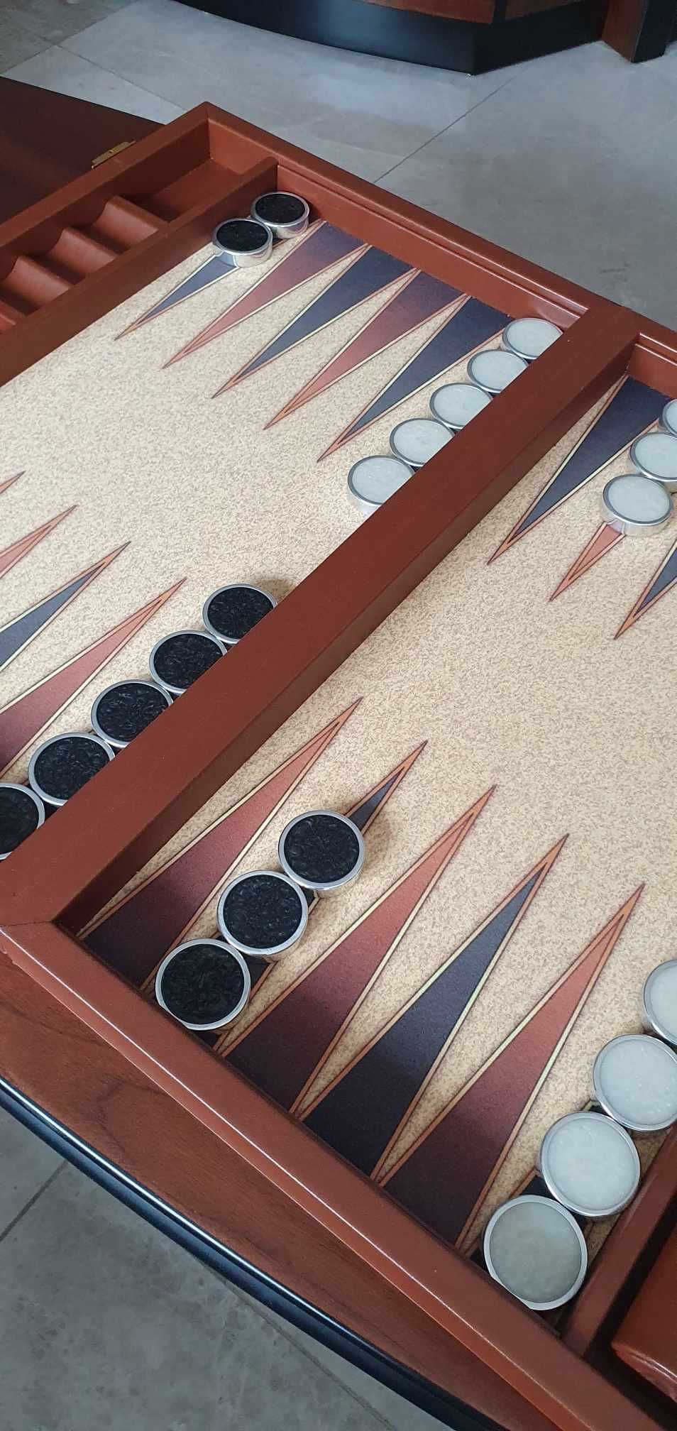 Луксозна Табла, Backgammon Board