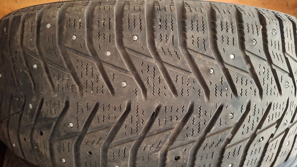 Продам шины зимние б/у