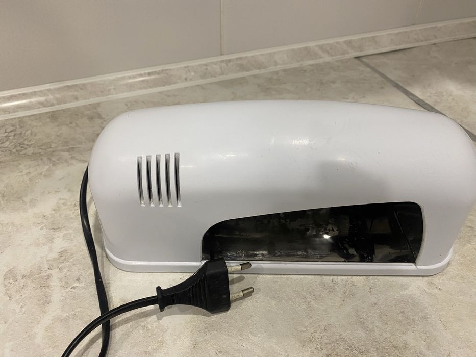 Лампа для маникюра