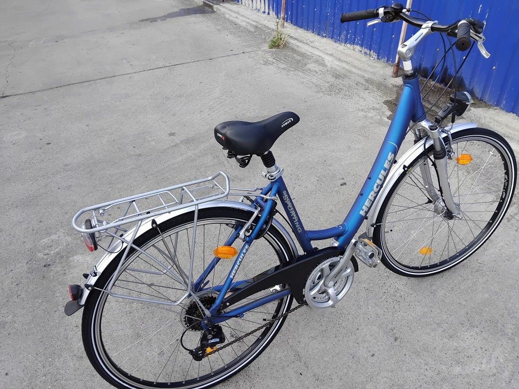 Vând bicicleta Hercules din aluminiu pentru damă
