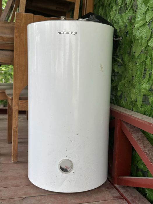 Продается Аристон рабочий