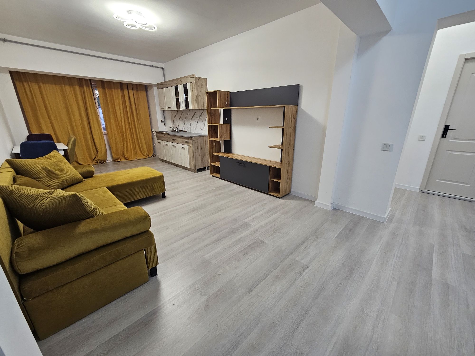 Regim hotelier  Apartament 2 Camere  in Mamaia nord  Zona lydal