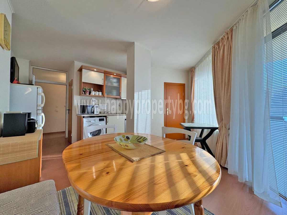 Продава се Тристаен апартамент в к.к. Слънчев бряг - 69 кв.м за 1102 €/кв.м - Снимка #1
