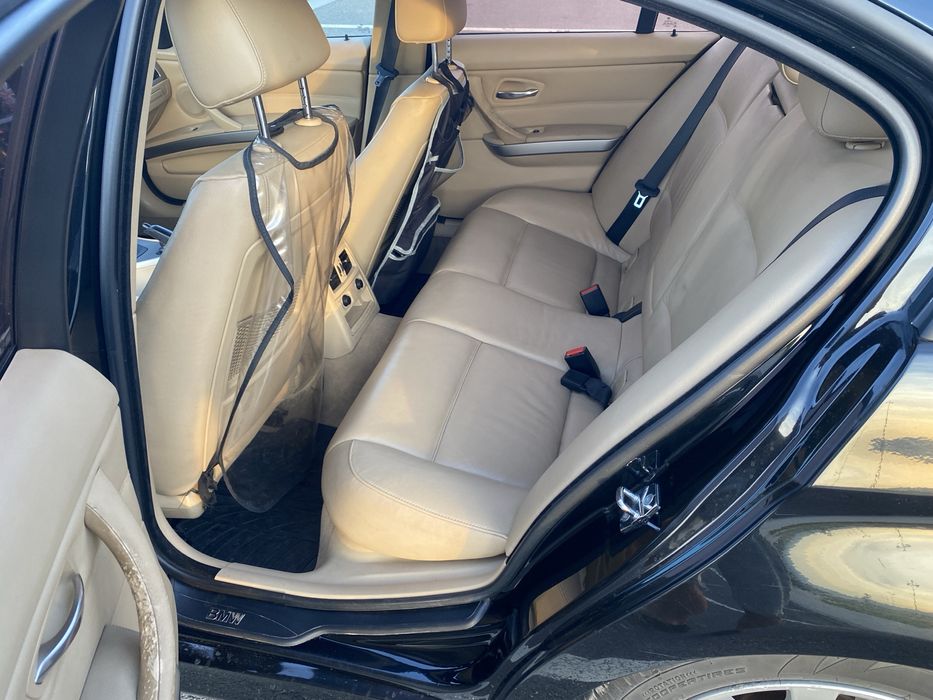 BMW E90 320 i de vanzare