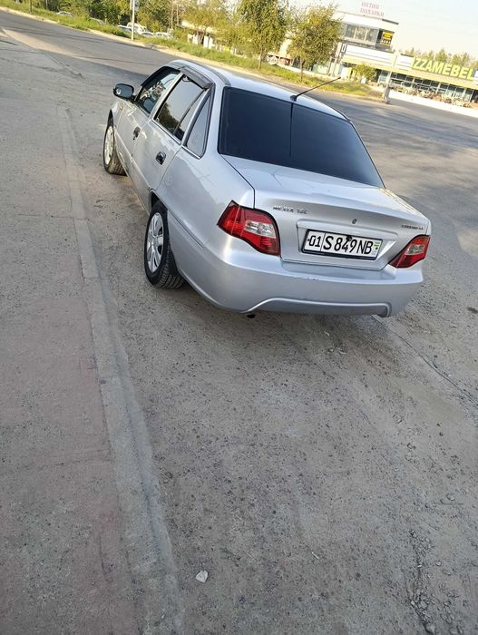 Neksiya 2 donc 1.6motor